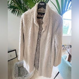 Kenneth Cole Coat, beige faux fur size medium - so soft!